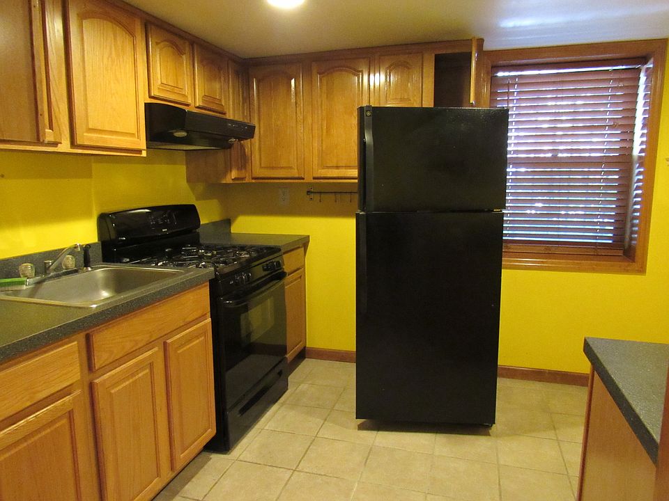 1st image of 3426 Kings Hwy #1
