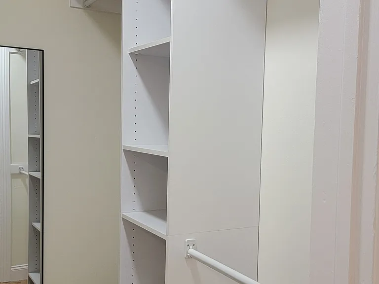 1020 Granville Ave #103 — Photo 14