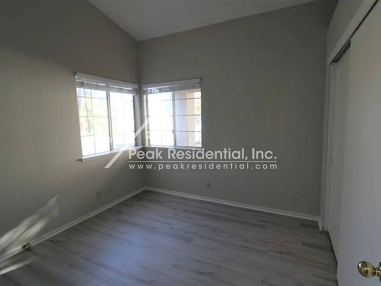 4780 Camino Royale Dr — Photo 17