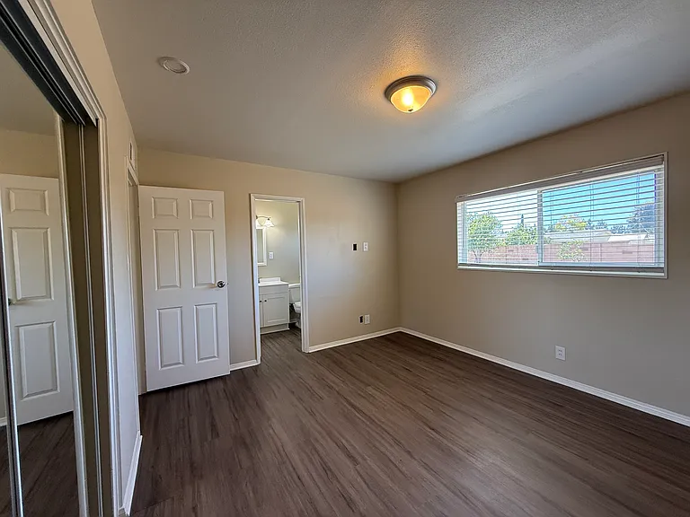 1693 Blackwall Dr — Photo 13