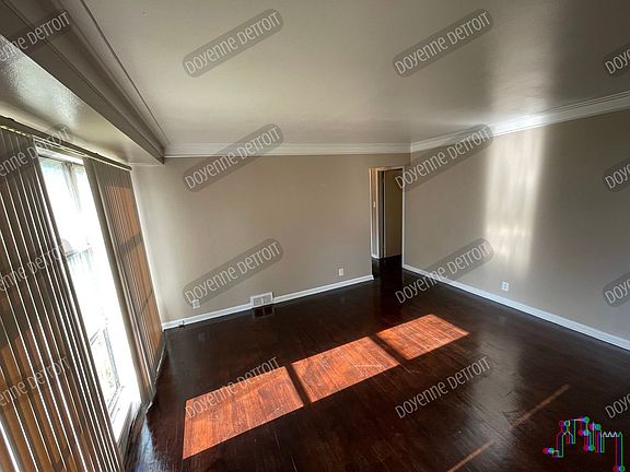 3rd image of 24081 Ithaca Ave
