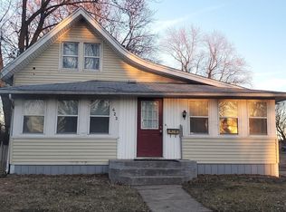 423 S 2nd Ave, Canton, IL 61520