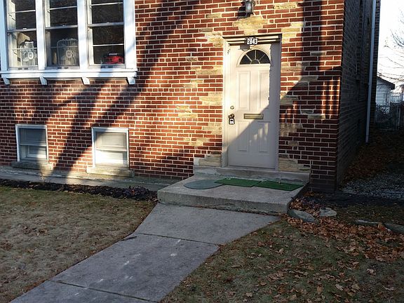 5th image of 2843 N Christiana Ave