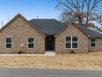 424 W 1st St, Skiatook, OK, 74070