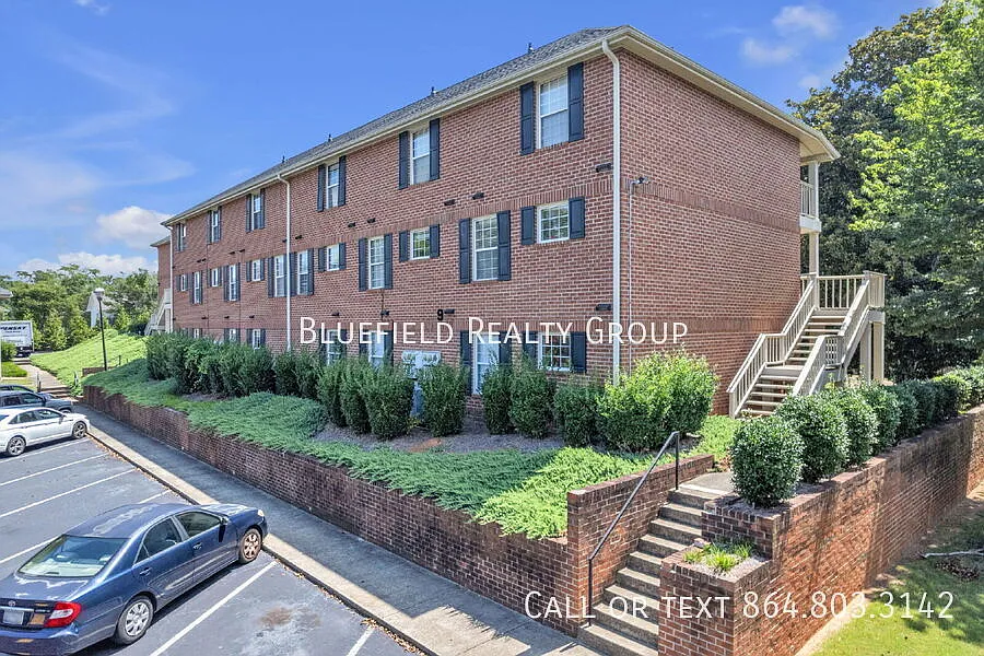 Prime off-campus Clemson Living! 2BR/1.5BA Condo with Community Pool $1,150/mo rent — Photo 3