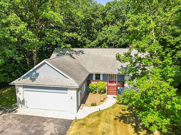 5th image of 1084 Timber Dr
