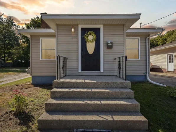 1221 Diamond Ave NE, Grand Rapids, MI 49505