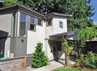 7655 SE Sherman Ct, Portland, OR 97215