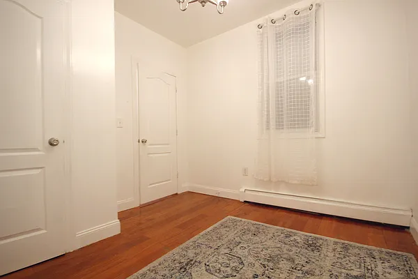 Rented by Oxford Property Group | media 25