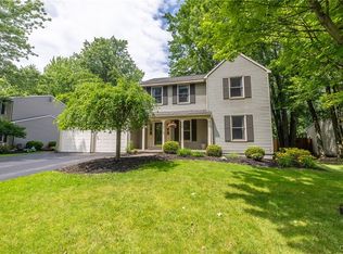 5007 Falling Leaf Trl, North Syracuse, NY 13212