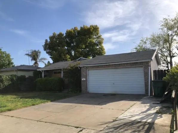 1636 S School St, Lodi, CA 95240