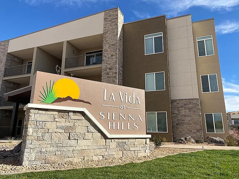 zOLD La Vida at Sienna Hills — Photo 1
