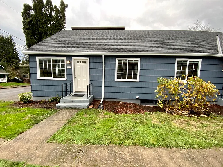 3925 SE Boise St — Photo 24