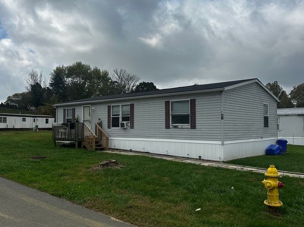 18 Shellie St