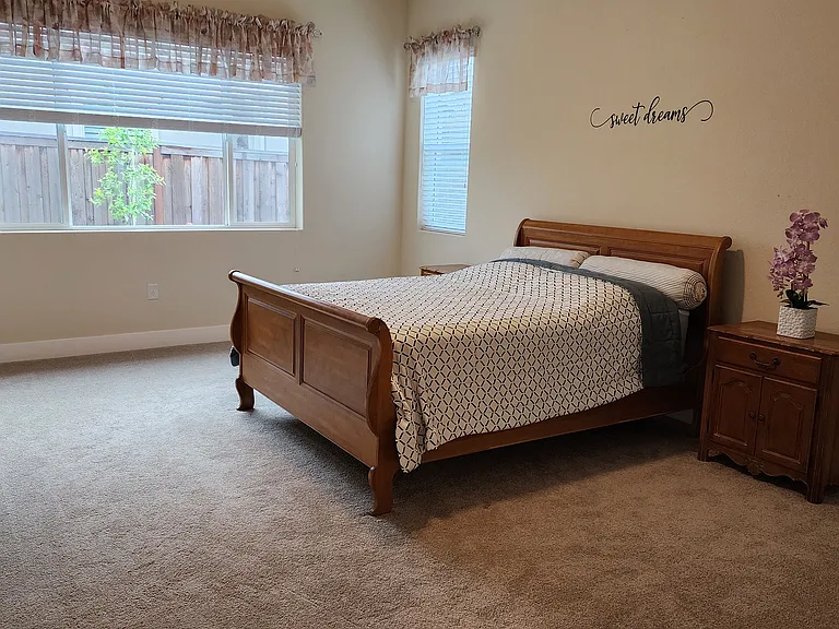 Laurel Dr — Photo 6