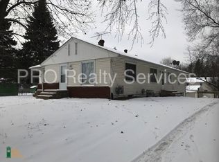 5047 Sunnyside Rd, Mounds View, MN 55112