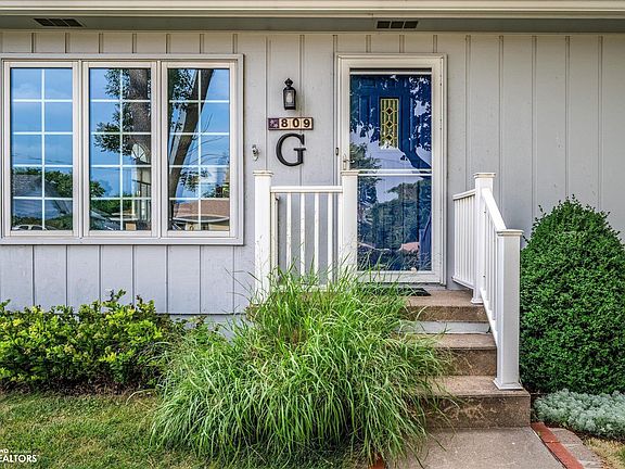 3rd image of 809 Wilson Ave