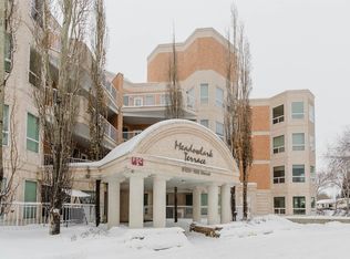 9120 156th St NW #406, Edmonton, AB