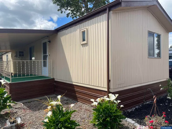 4676 Amber St NE, Salem, OR 97301