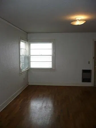 1940's Style~ Close-in, Downtown Location — Photo 4