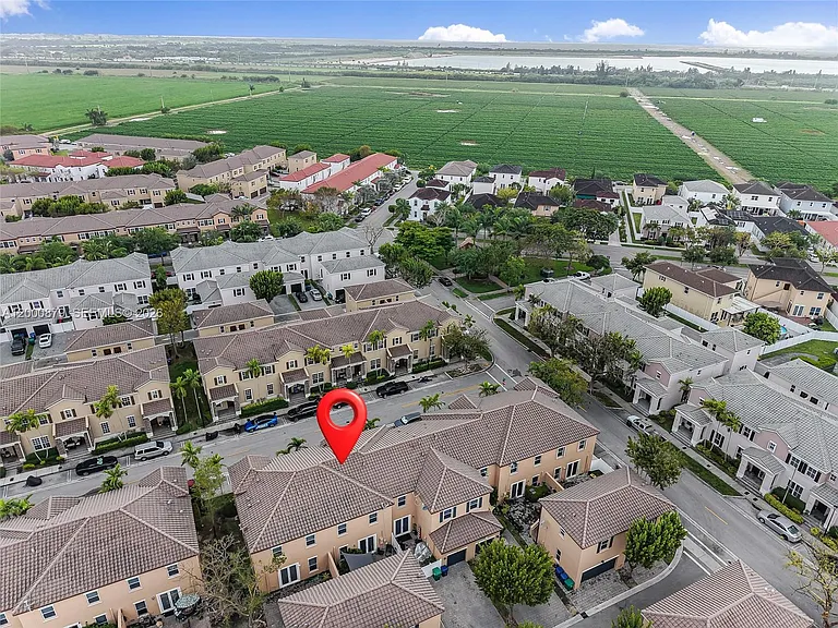 9341 SW 171st Ave — Photo 32