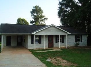 814 Smokey Rd, Newnan, GA 30263