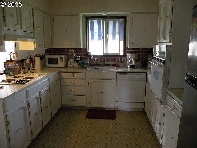 2nd image of 607 S Royle Rd