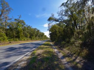 389 Northeast Ave, Old Town, FL 32680