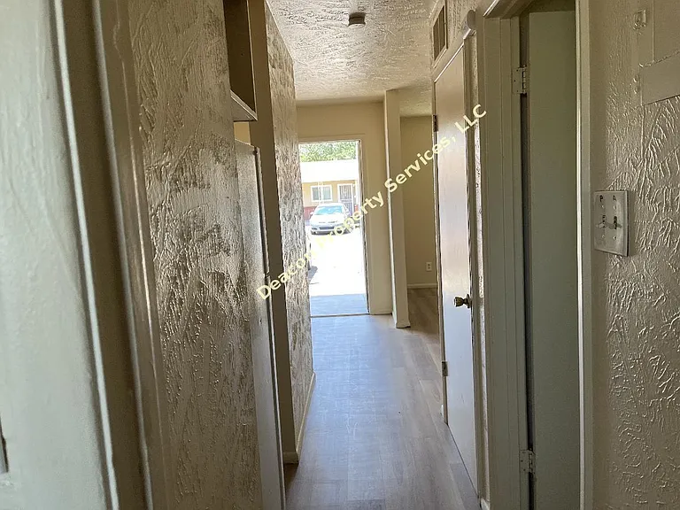 Modern & Spacious 1 Bedroom Apts - Quality SE Community — Photo 15