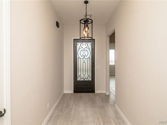 4th image of 2649 Kingman Dr