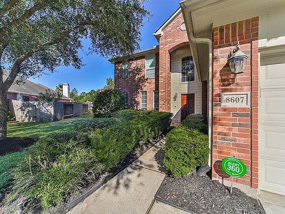 3rd image of 8607 Secret Branch Ct