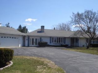 21 Lombard Dr, Prospect, CT 06712