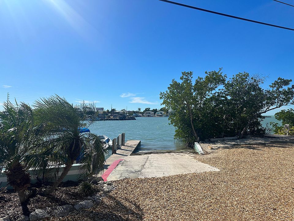 2nd image of 1466 Overseas Hwy #7