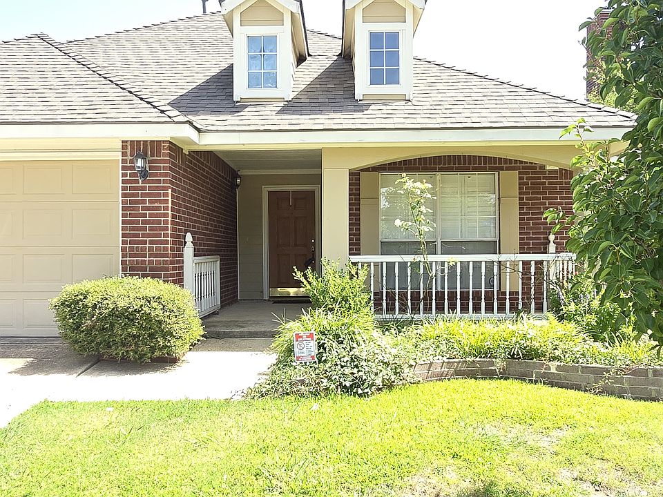 1st image of 6402 Lake View Ln