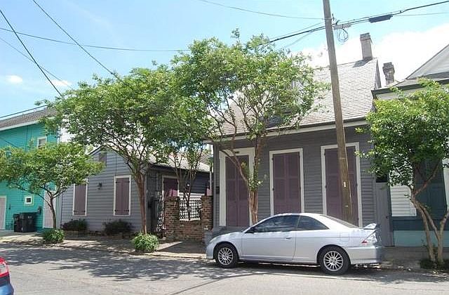 1st image of 1131 Frenchmen St