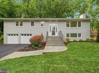 9312 Hamilton Dr, Fairfax, VA 22031