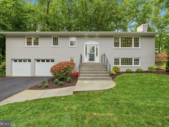 9312 Hamilton Dr, Fairfax, VA 22031