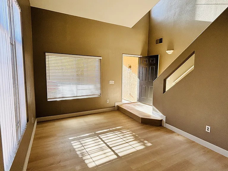 9539 Palini Ct — Photo 6