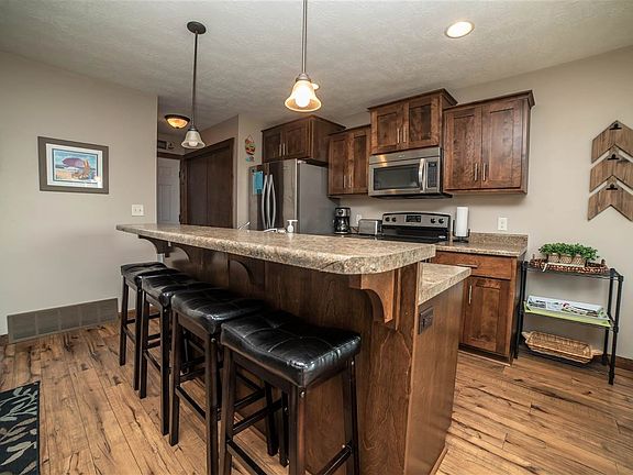 4th image of 290 240th Ave #159