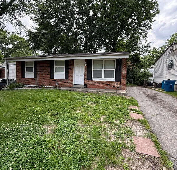 10435 Castle Dr — Photo 1