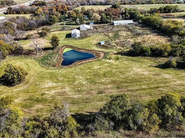 32703 S State Route 7, Creighton, MO 64739