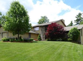 2 Weetamoo Way, Westford, MA 01886