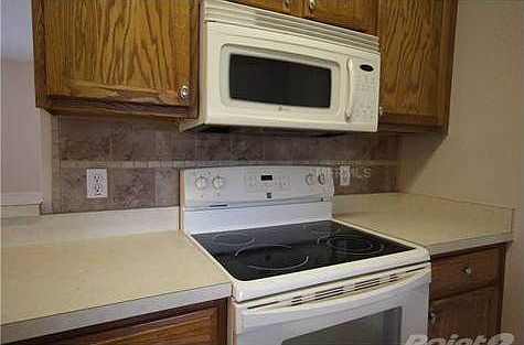 4th image of 3320 Nansen Ln