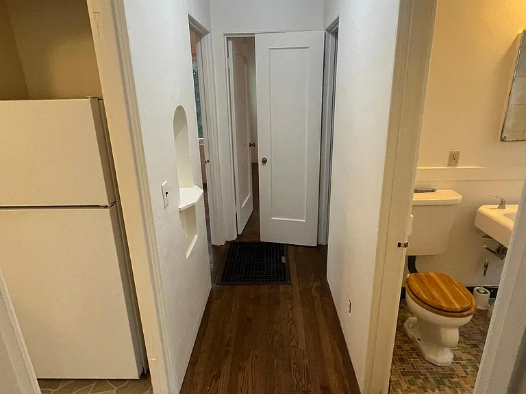 1311 Sacramento St — Photo 10