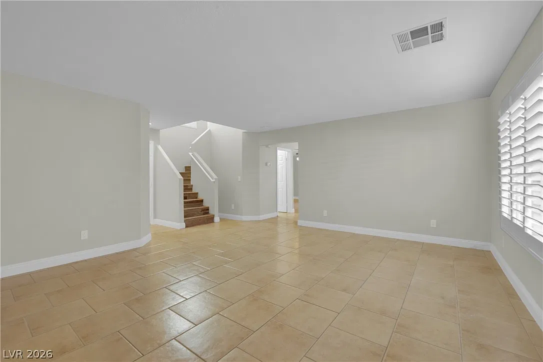 4 bed, 2.5 bath, 2086 sqft, $2,550 — Photo 4
