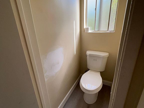 3rd image of 4188 Greenbush Ave APT 6