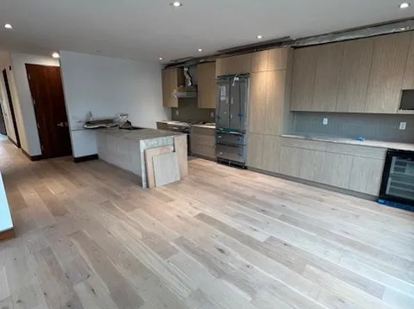 87 Jefferson Street image 4 of 12