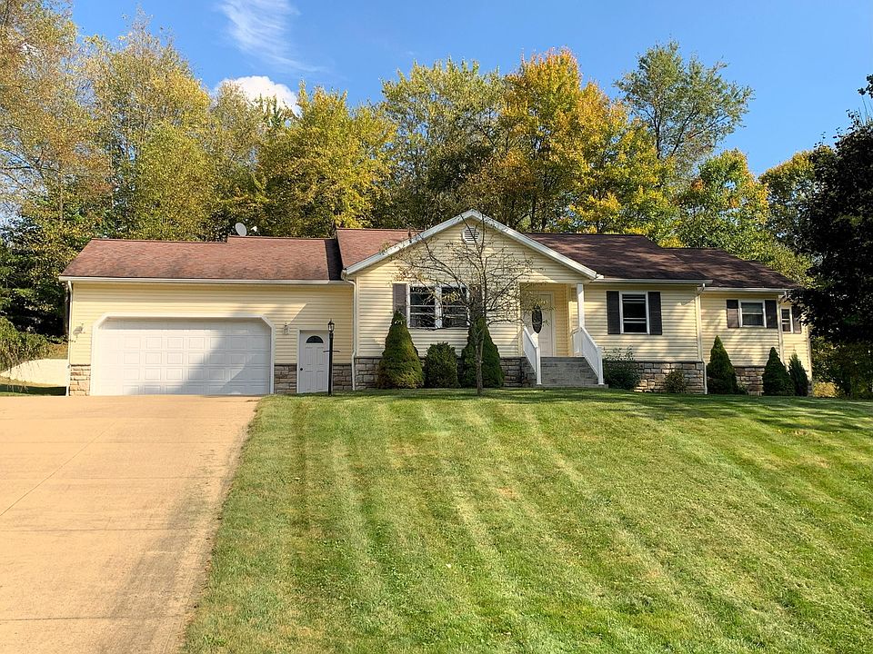 1st image of 3238 Apple Valley Dr
