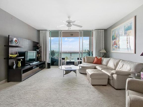 5th image of 2650 Lake Shore Dr Unit 504