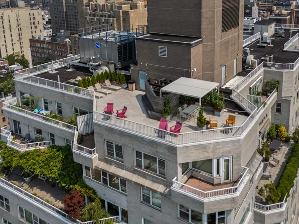 101 West 12th Street image 12 of 12